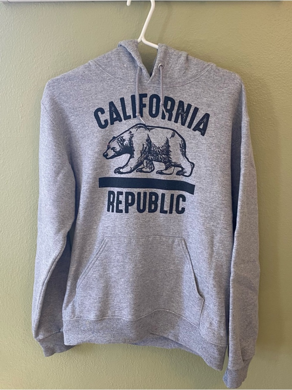 Small California Republic Gray Hoodie Sweatshirt